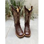 BOTA TEXANA EM COURO MARROM BORDADO RAMOS BEGE E BORBOLETA COM METAIS STRASS 