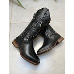 BOTA TEXANA EM COURO PRETO TRIBAL METAIS STRASS SOLA RUSTICA