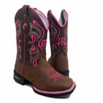 BOTA TEXANA EM COURO MARROM BORDADO NA COR ROSA + SOLADO PRETO COM VIRA ROSA