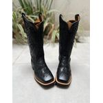 BOTA TEXANA EM COURO ALL BLACK BORDADO TRIBAL, CRUZ E TERÇO