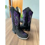 BOTA TEXANA EM COURO NOBUCK PRETO TRIBAL BRANCO E ROXO