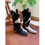 BOTA TEXANA EM COURO COM PELOS SOLADO DE MADEIRA