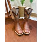 KIT BOTA TEXANA EM COURO MUSTANG BORDADO TRIBAL + BAINHA + CANIVETE CANO TRADICIONAL