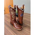 BOTA TEXANA EM COURO MUSTANG BORDADO RAMOS E NOSSA SENHORA BEGE E AZUL