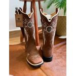 KIT BOTA TEXANA EM COURO HORSE NESCAU BORDADO FILTRO DOS SONHOS E CAVALINHO + BAINHA + FACA