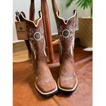 KIT BOTA TEXANA EM COURO HORSE NESCAU BORDADO FILTRO DOS SONHOS E CAVALINHO + BAINHA + FACA