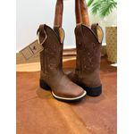 BOTA TEXANA EM COURO HORSE NESCAU BORDADO FLORES MARROM CANO TRADICIONAL