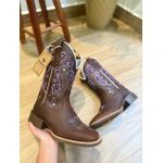 BOTA TEXANA EM COURO HORSE NESCAU BORDADO TRIBAL BEGE E ROXO CANO TRADICIONAL