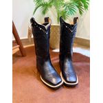 BOTA TEXANA EM COURO PRETO BORDADO ALL BLACK TRIBAL E FLORÃO COM METAIS E STRASS