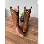 BOTA TEXANA EM COURO MUSTANG BORDADO BÁSICO SOLADO BICO FINO MADEIRA