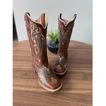 BOTA TEXANA EM COURO MUSTANG BORDADO TRIBAL VERDE E NOSSA SENHORA BEGE