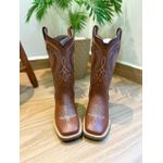 BOTA TEXANA EM COURO MUSTANG BORDADO PONTILHADO AZUL E NOSSA SENHORA CALCANHAR