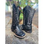 BOTA TEXANA EM COURO PRETO BORDADO PONTILHADO