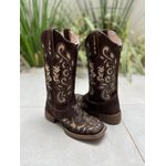 BOTA TEXANA EM COURO NOBUCK CAFÉ A LASER CRUZ GLITTER DOURADO