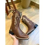 BOTA TEXANA EM COURO HORSE NESCAU BORDADO TRIBAL E NOSSA SENHORA CANO PEÃO