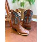 BOTA TEXANA EM COURO MUSTANG BORDADO TRIBAL E FLORÃO AZUL CANO TRADICIONAL