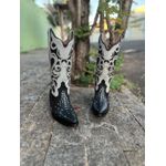 BOTA TEXANA EM COURO OFF WHITE E PRETO A LASER GLITTER PRETO + METAIS