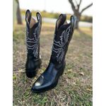 BOTA TEXANA EM COURO PRETO BORDADA BICO FINO 