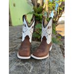 BOTA TEXANA EM COURO BORDADO MULA SOLADO BRANCO