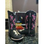 Bota Texana em Couro Tribal Crucifixo Preta e Rosa