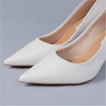 Scarpin Branco Salto Fino Bebece - Liso
