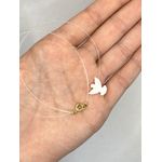 Colar Fio De Nylon Com Pingente Espírito Santo Madre Pérola