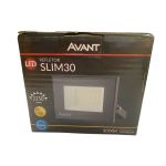 Refletor Holofote Led 30w 3000k Luz Amarela Bivolt