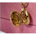 Colar Relicário Det Oval Dourado