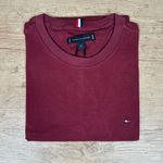 Camiseta TH Vinho ⭐