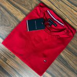 Camiseta TH Vermelho.