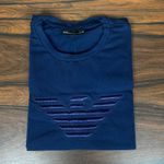 Camiseta Armani Azul. 