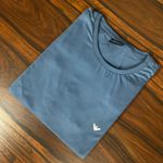 Camiseta Armani.