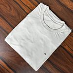 Camiseta Aramis Caqui. 