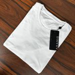 Camiseta Aramis Off White.