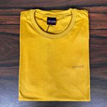 Camiseta Aramis Amarelo. 