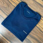 Camiseta Aramis Azul. 