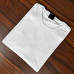 Camiseta Aramis Branco. 