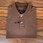 Polo TH Marrom 