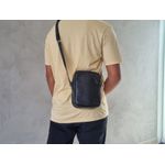 Bolsa UNISEX Shoulder Bag - Preta - COURO LEGÍTIMO