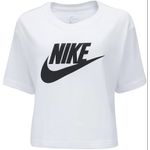 Camiseta Cropped Nike Sportswear Feminina Branca