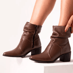 Bota Feminina Couro Cano Sanfonado Bico Fico Casual Marrom