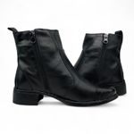 Bota Noir Essential