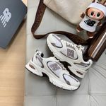 Tênis New Balance 530 Branco e Marrom