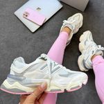 Tênis New Balance 9060 White Pink