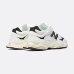 Tênis New Balance 9060 Branco e Preto