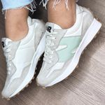 Tênis New Balance 327 Off Menta