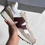 Tênis New Balance 327 Off Vinho