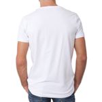 Camiseta Branca - Deus.