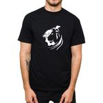 Camiseta Preta - Jesus Leão.
