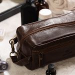 Necessaire em Couro Verona Marrom Social